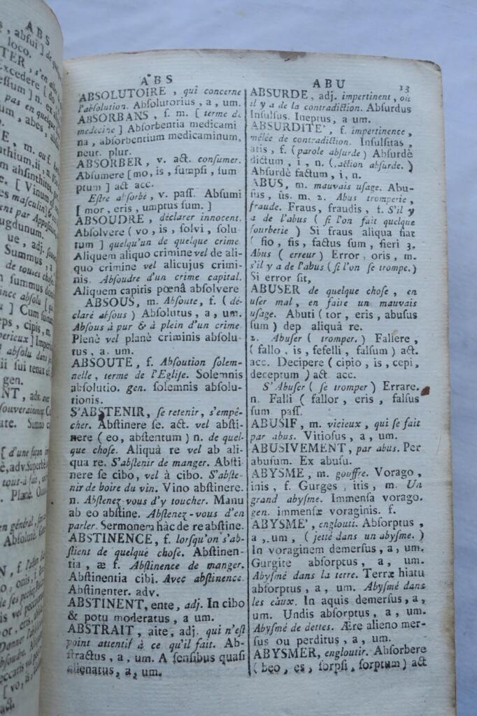 Royal Dictionary - French-Latin Reference