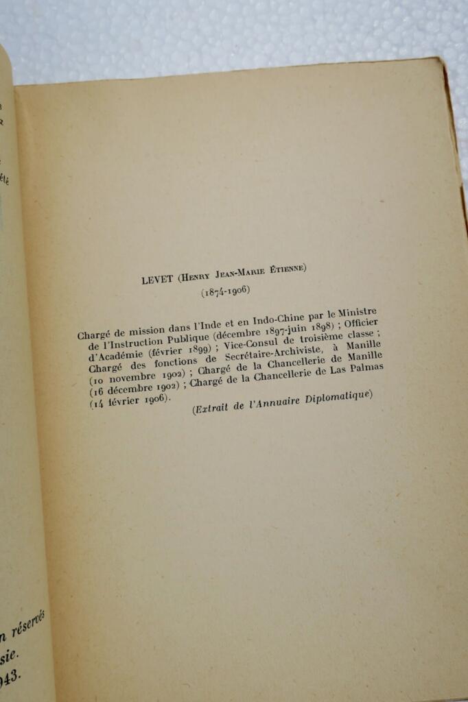 Poems with discussions on literature