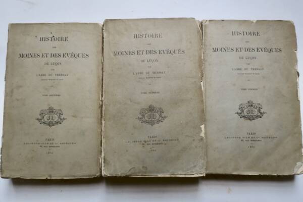 L'histoire des moines et des evêques de Luçon 1869