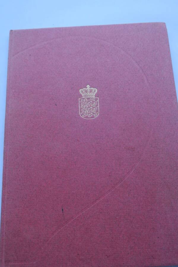 Dänische Balladentradition in einem roten Buch von 1965