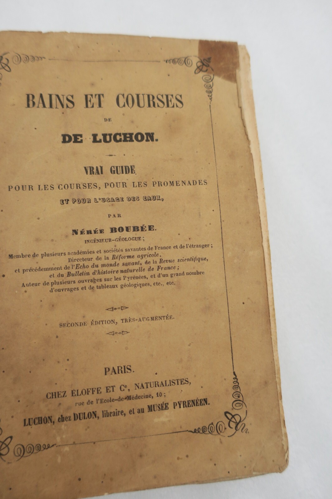 ルションの温泉とアクティビティガイド<span class="lla-card-orig-wrap"><span class="lla-card-orig">❦ Luchon Boubée Bains et courses de Luchon, vrai guide 1860</span></span> - La Librairie Antique