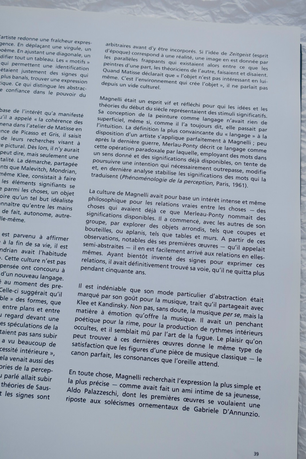 Exhibition catalog on MAGNELLI - Image 11