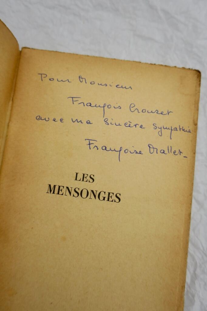 MALLET JORIS LA CHAMBRE ROUGE LES MENSONGES + dédicaces