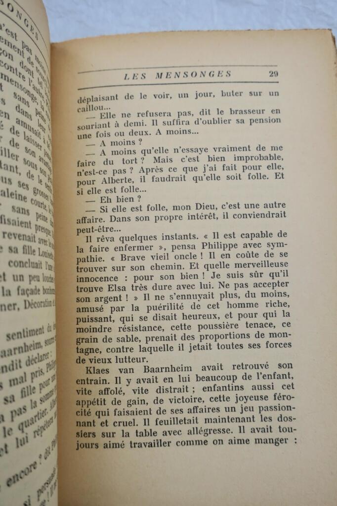 MALLET JORIS LA CHAMBRE ROUGE LES MENSONGES + dédicaces