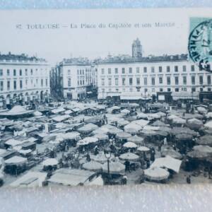 Marché TOULOUSE la place du Capitole