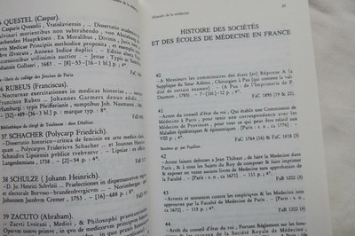 古老的医学与药学书籍