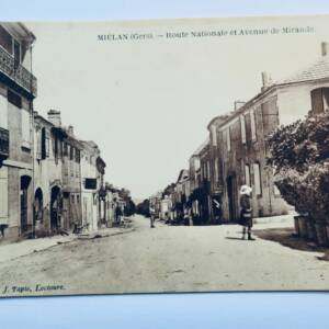 Miélan route nationale et avenue de mirande 32 GERS