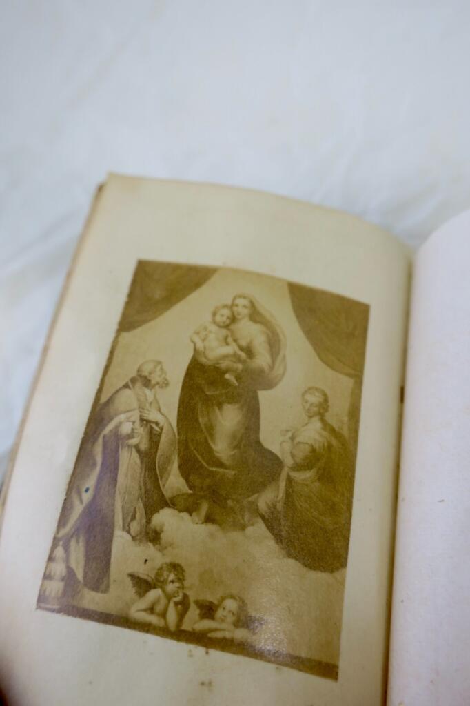 Short visits to the Blessed Sacrament and Virgin Mary
