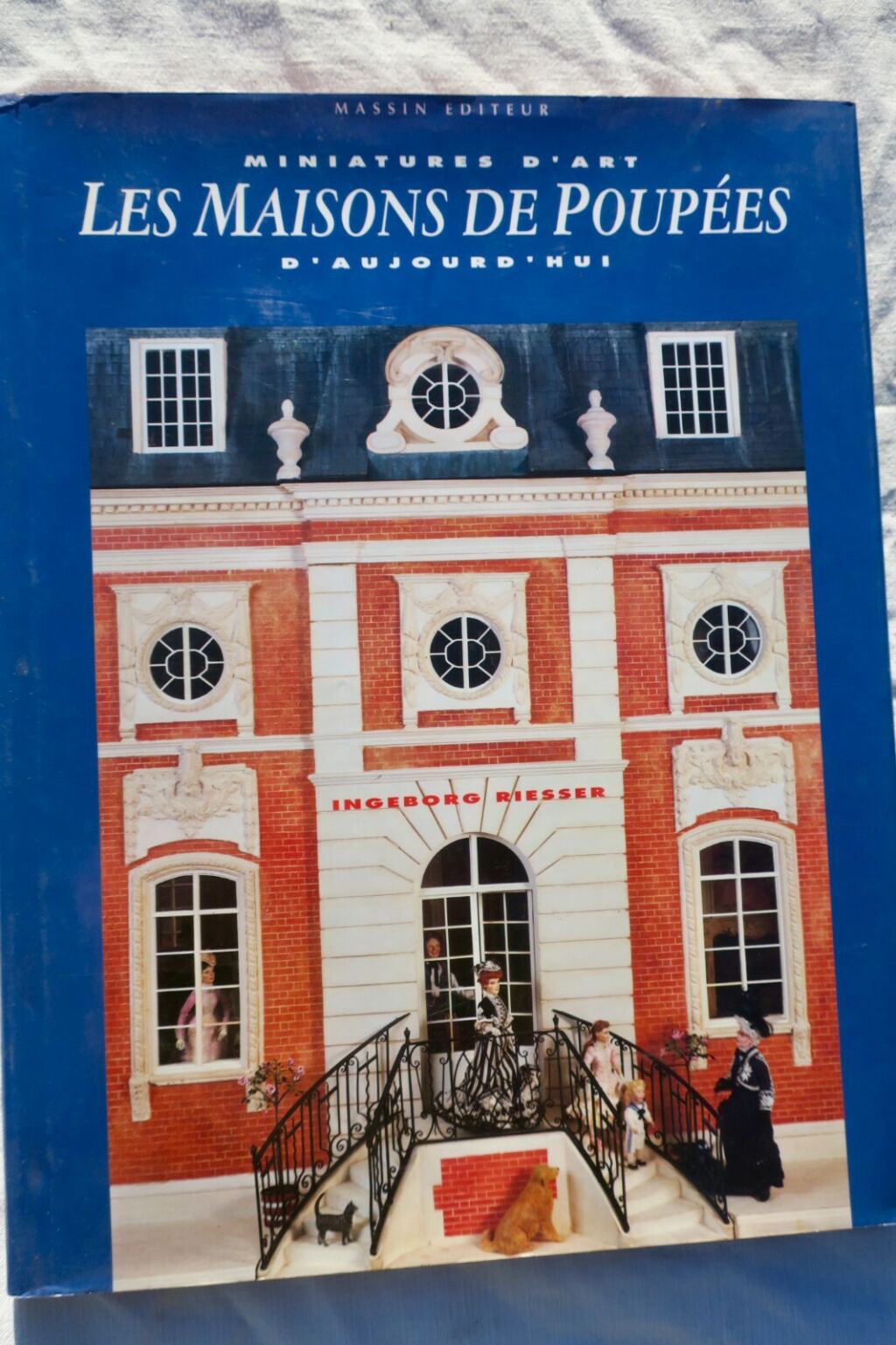 MINIATURES D&rsquo;ART LES MAISONS DE POUPEES D&rsquo;AUJOURD&rsquo;HUI