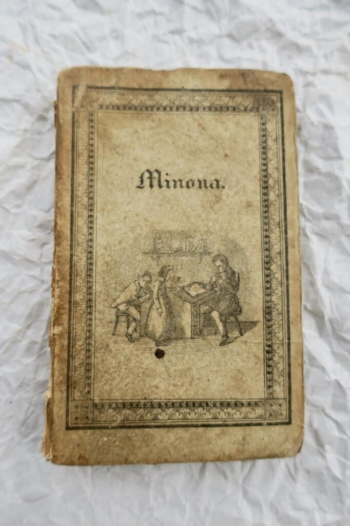 Minona ouvrage destine a l&rsquo;education des jeunes demoiselles 1832