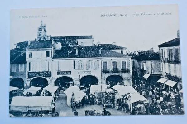 MIRANDE 32 la place d'Astarac & le marché 1906