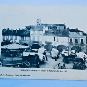 MIRANDE 32 la place d'Astarac & le marché 1915
