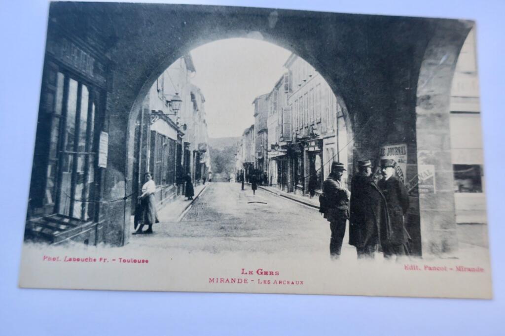 Mirande Arcades - 2 Postcards