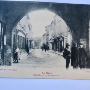 MIRANDE 32 LES ARCADES 2 cpa