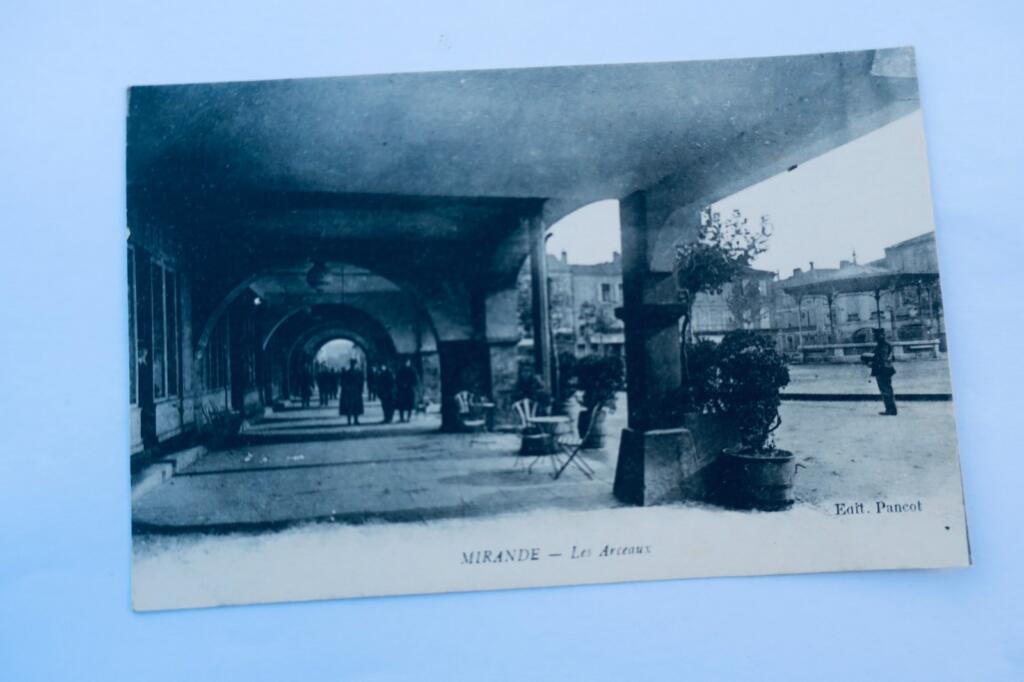 Mirande Arcades - 2 Postcards