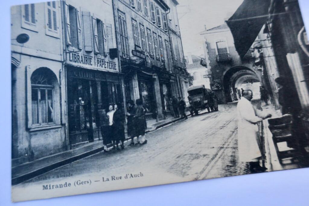 Mirande 32 Rue d'Auch Postcard