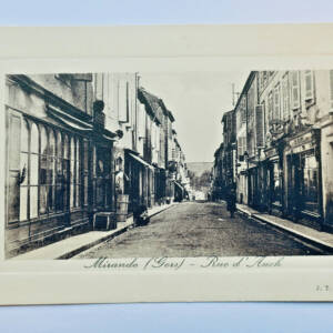 Mirande rue d'Auch Gers 32