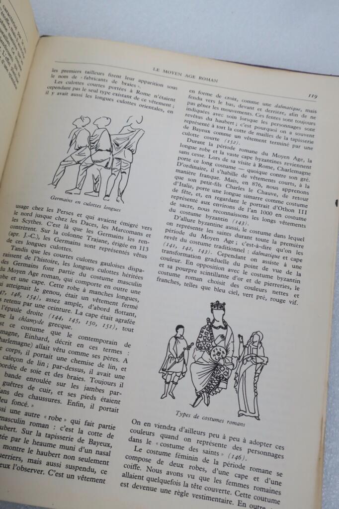 Kostümgeschichte Übersicht