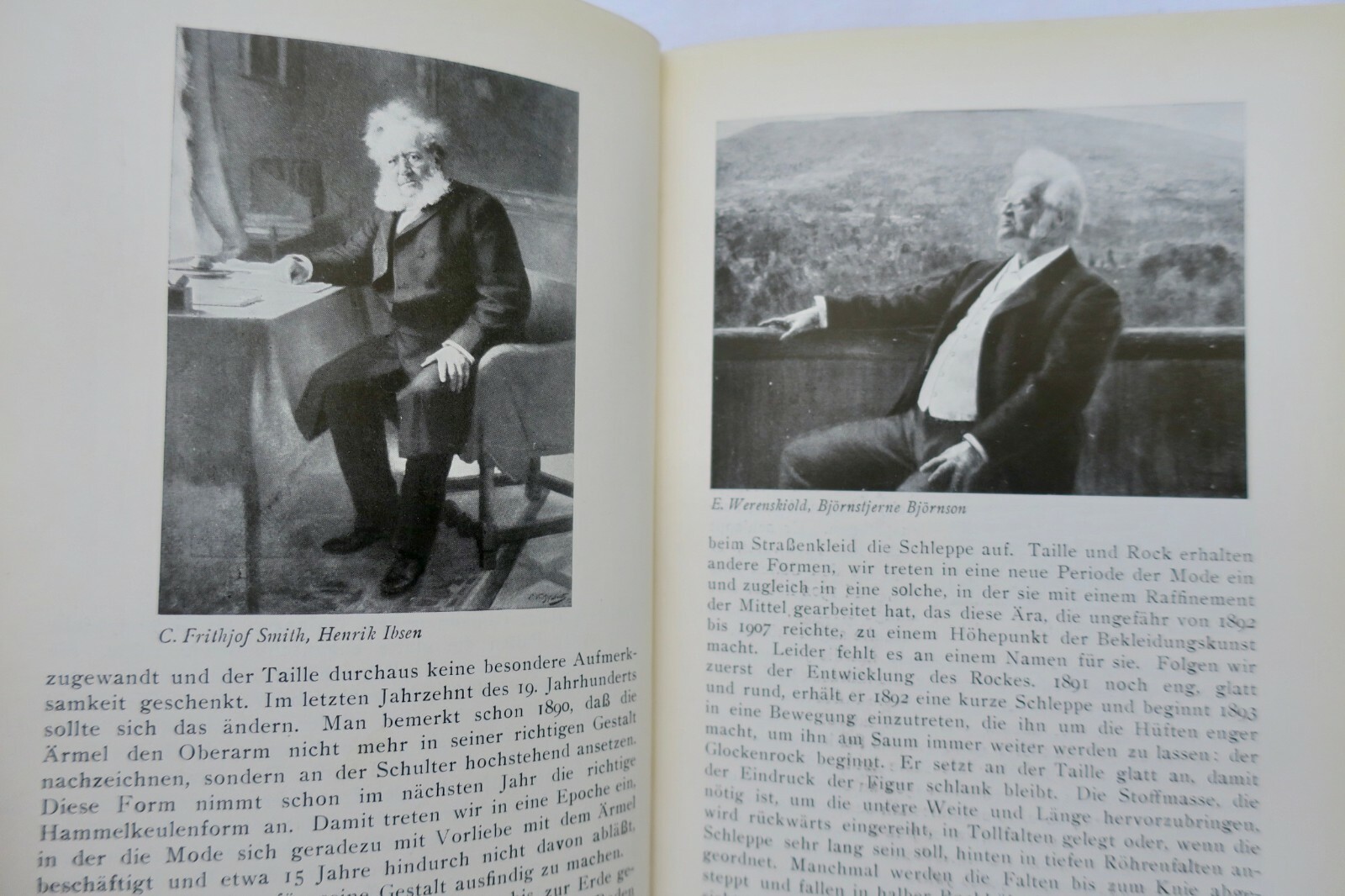Mode. Nach Bildern, Kunstwerken, Stichen und Stichen der Zeit 1923 – Image 10