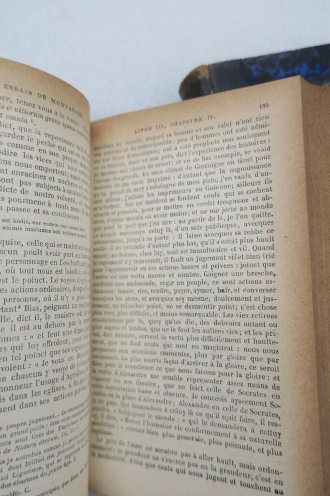 Complete Essays with scholarly annotations