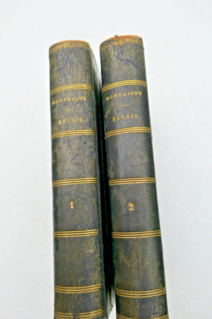 Complete Essays with scholarly annotations