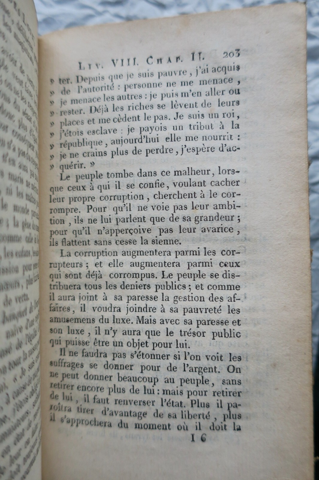 Montesquieuの政治法に関する影響<span class="lla-card-orig-wrap"><span class="lla-card-orig">❦ MONTESQUIEU De l’esprit des loix 1805</span></span> - La Librairie Antique
