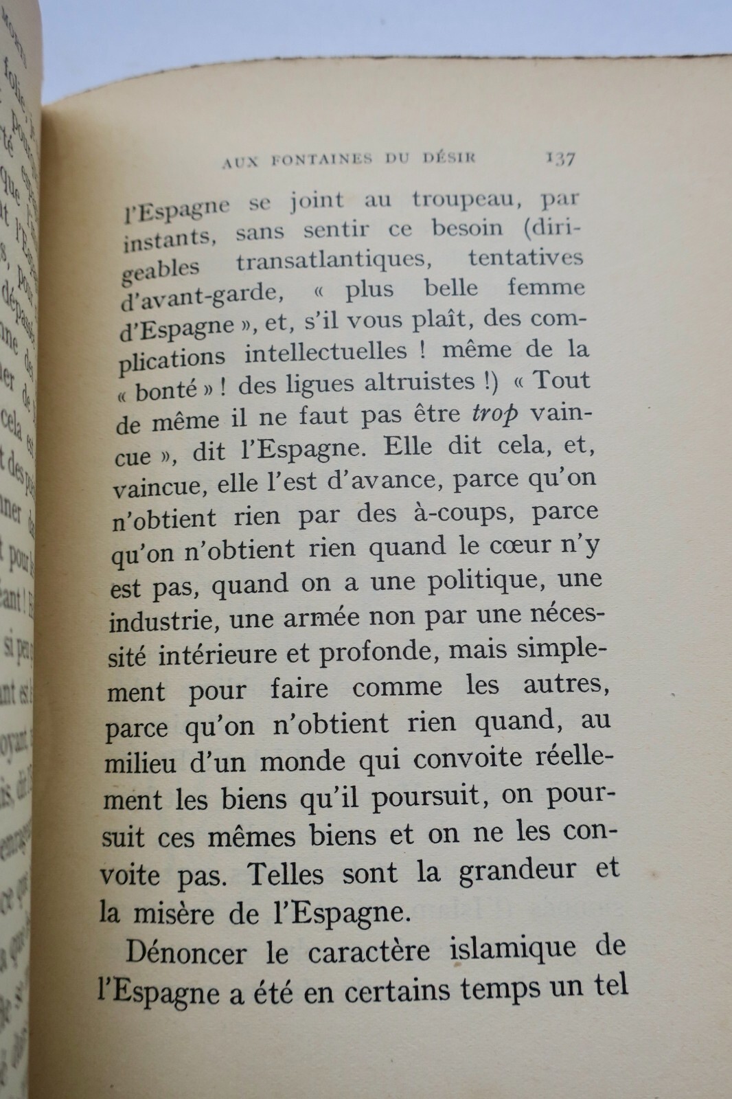 MONTHERLANT Henri de Sous les drapeaux morts - La Librairie Antique
