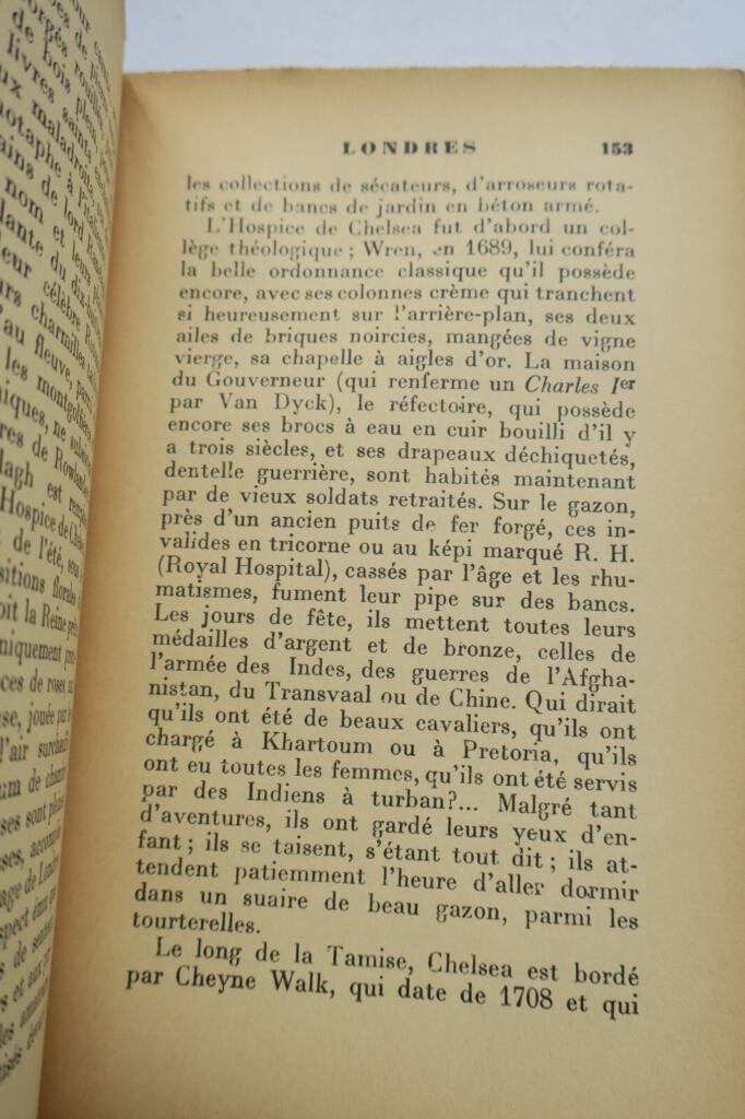 Diplomatic travels in 1930s London