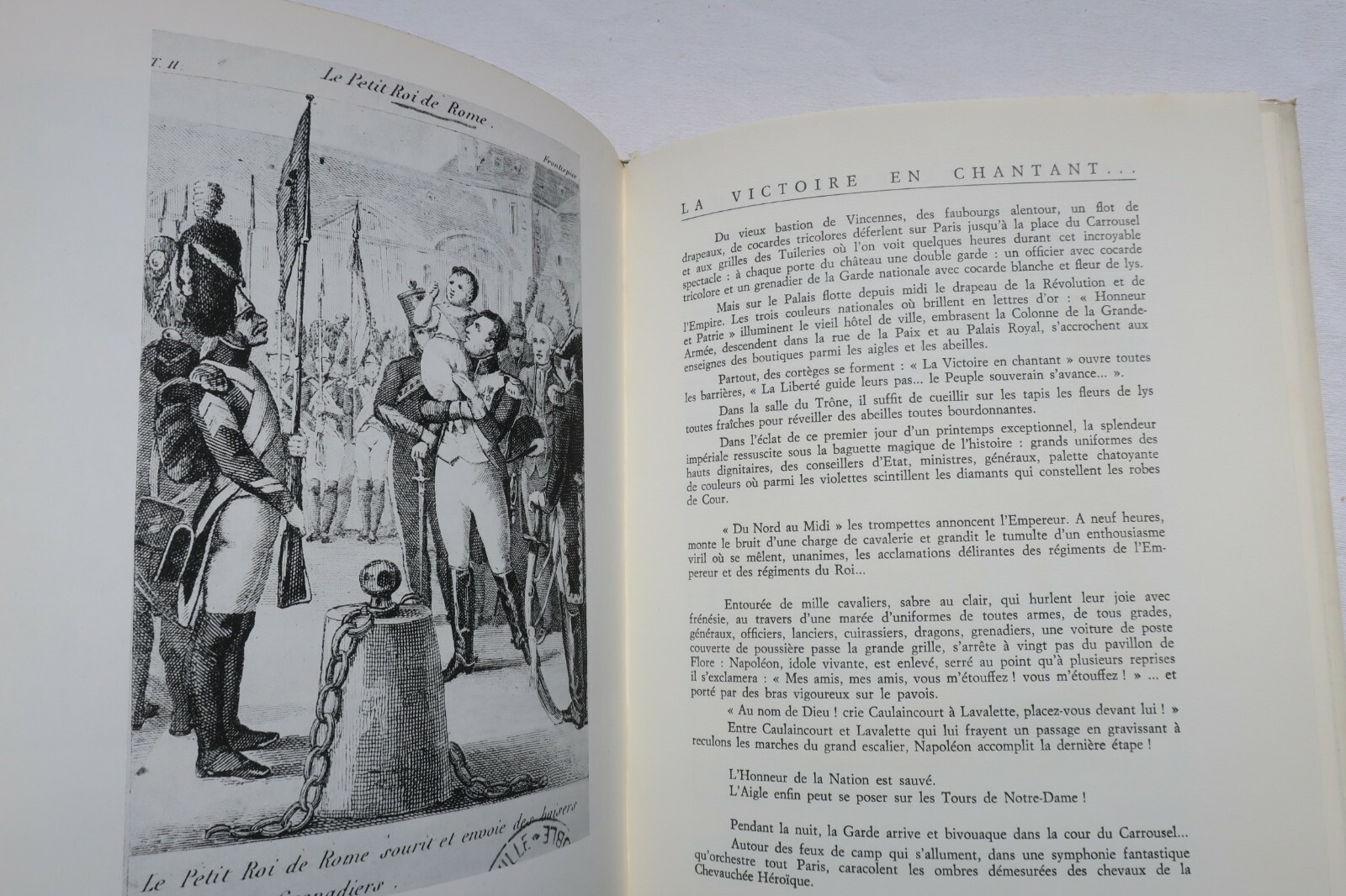 ナポレオンのエルバ島からの英雄的帰還<span class="lla-card-orig-wrap"><span class="lla-card-orig">❦ Napoléon la chevauchée héroïque du retour de l’île d’Elbe</span></span> - La Librairie Antique