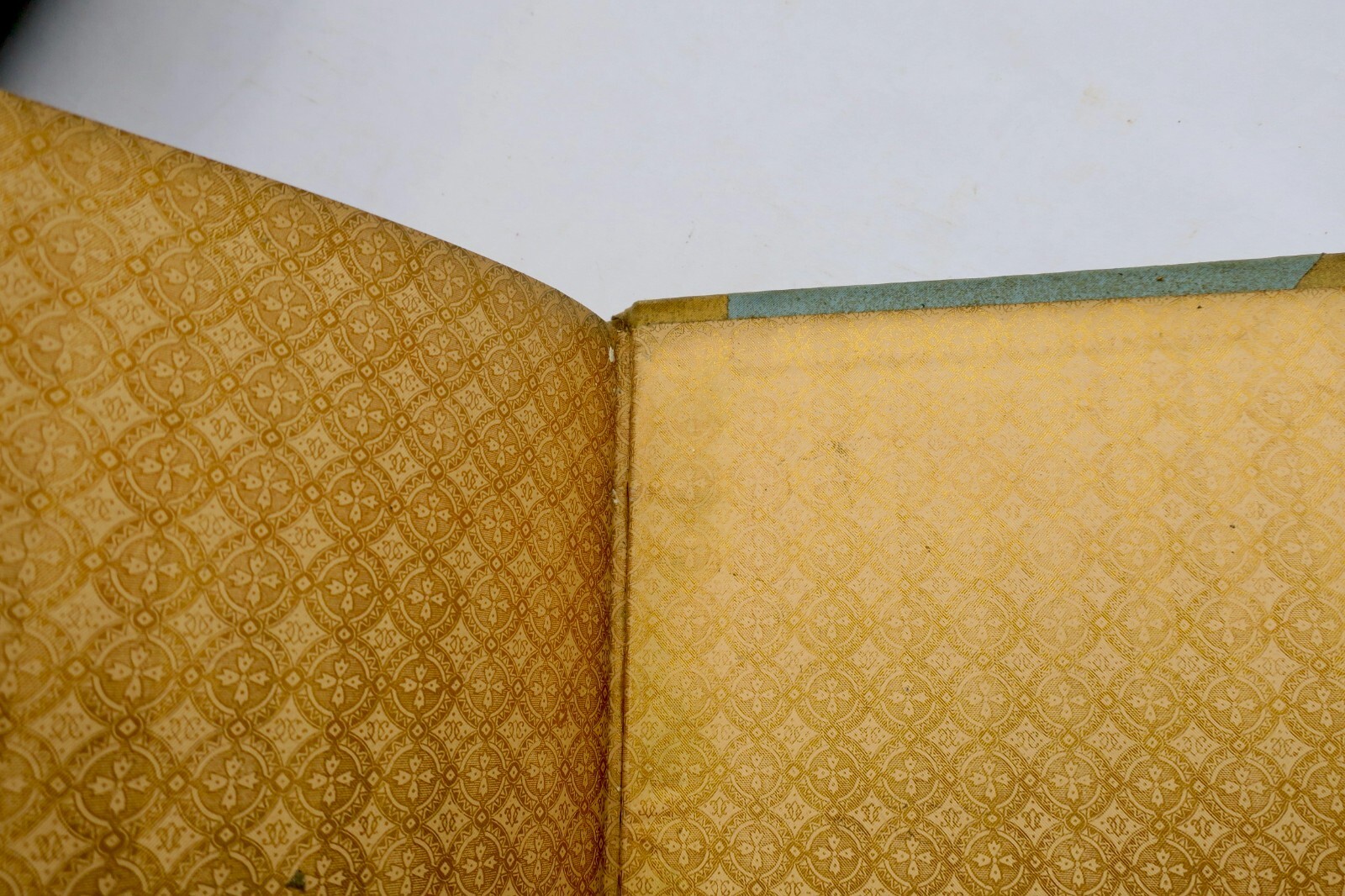 Andachtsbuch mit Illustrationen von Bayard<span class="lla-card-orig-wrap"><span class="lla-card-orig">❦ Neuvaine de Colette ill- Bayard</span></span> - La Librairie Antique
