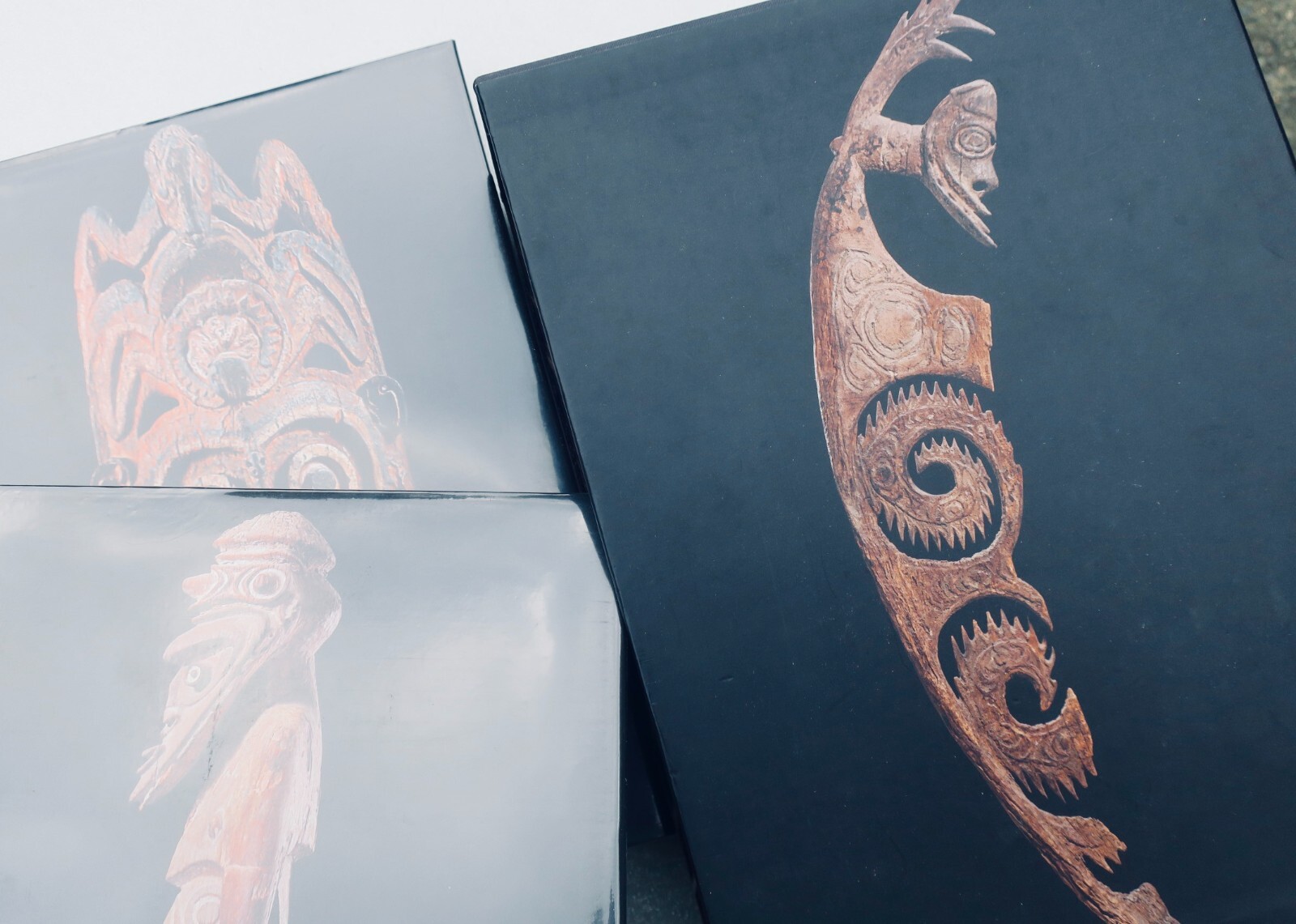 新几内亚艺术杰作综合目录<span class="lla-card-orig-wrap"><span class="lla-card-orig">❦ New Guinea Art Masterpieces from Jolika collection</span></span> - La Librairie Antique