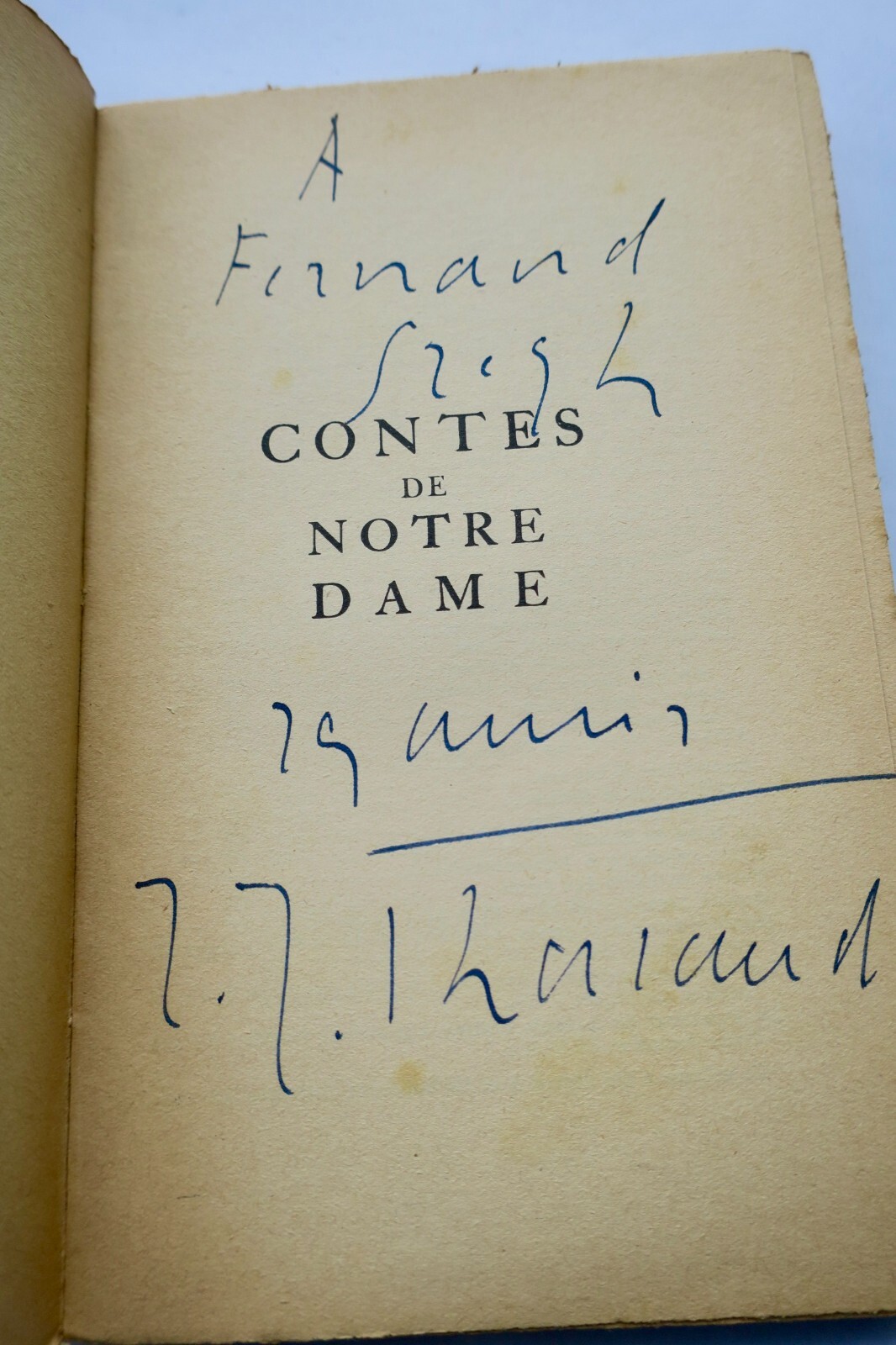 ノートルダムに基づく物語<span class="lla-card-orig-wrap"><span class="lla-card-orig">❦ NOTRE-DAME Tharaud Contes de Notre Dame + dédiace</span></span> - La Librairie Antique