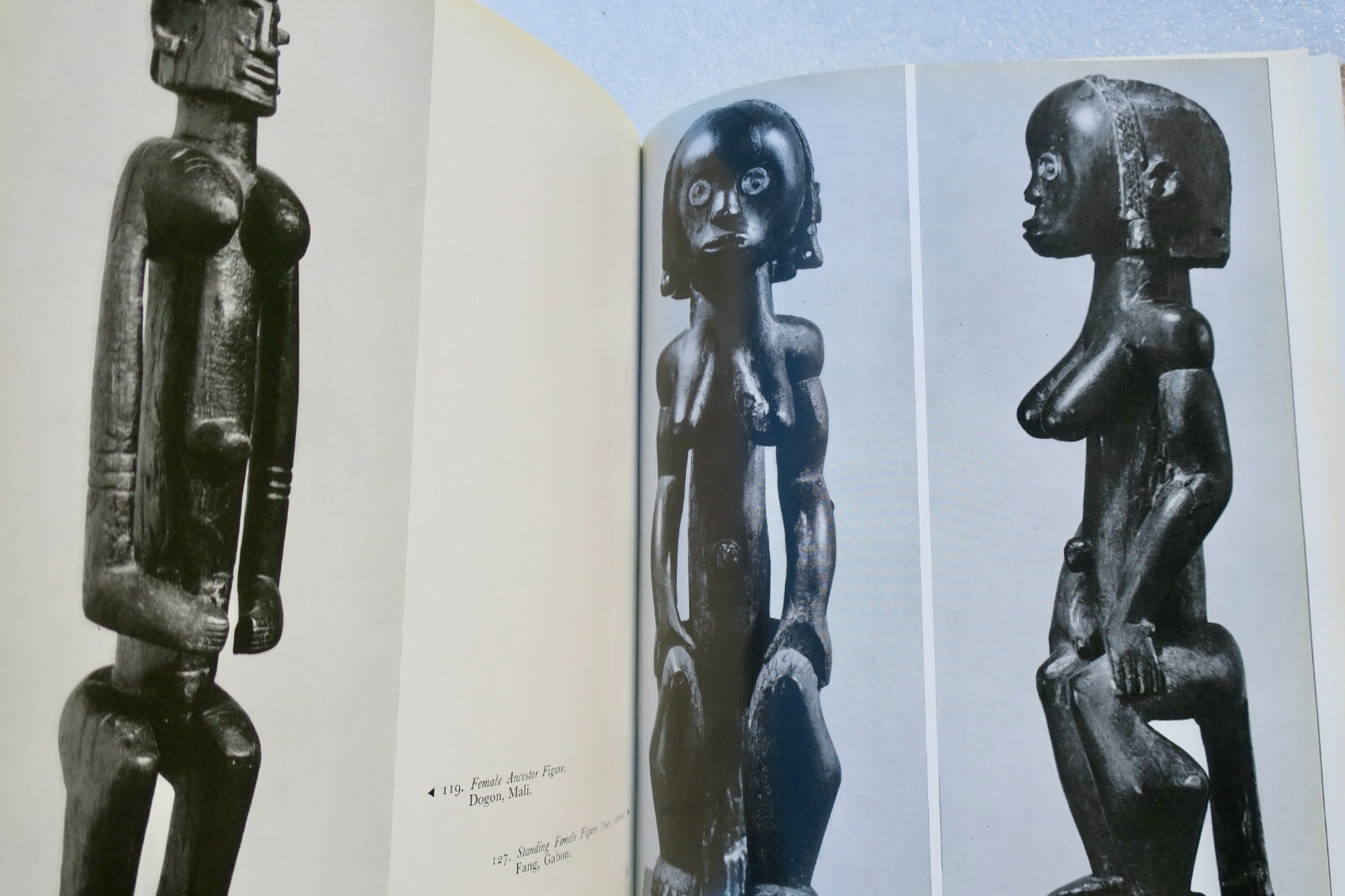 Odyssey of an Art Collector: Unity in Diversity, 5000 years of art – Image 10