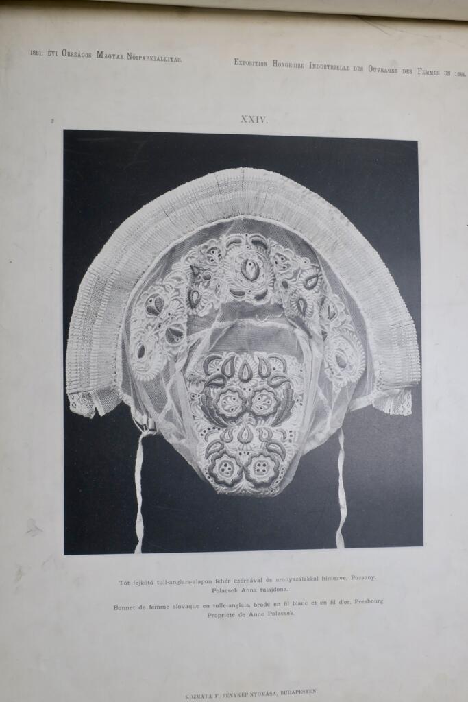 ornements remarquables de l’exposition hongroise industrielle des ouvrages de…