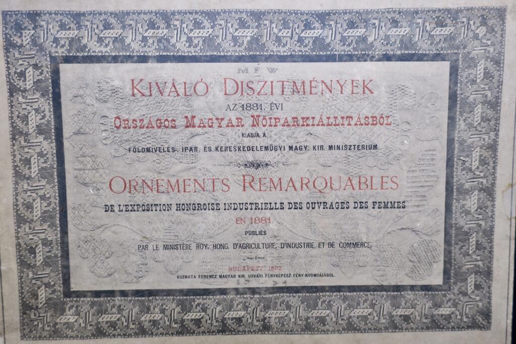 ornements remarquables de l’exposition hongroise industrielle des ouvrages de…