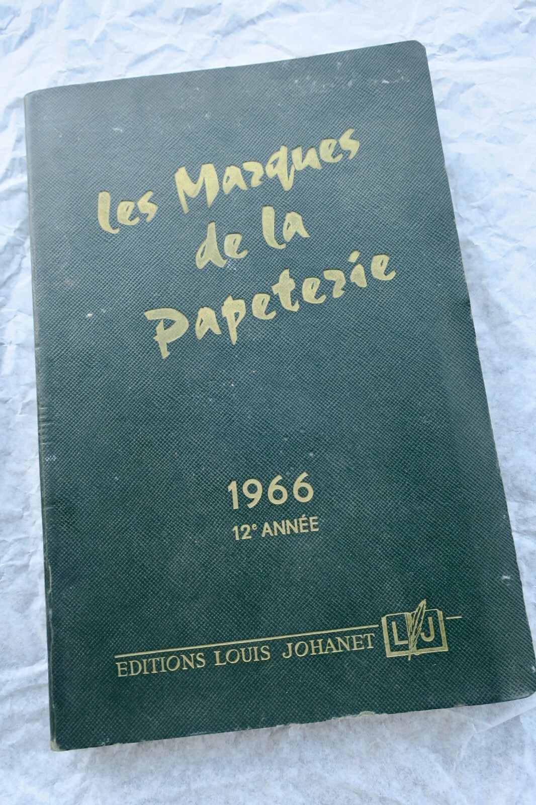 Annual Directory of Papermaking Marks 1966<span class="lla-card-orig-wrap"><span class="lla-card-orig">❦ papier les marques de la papeterie 1966 Johanet</span></span> - La Librairie Antique