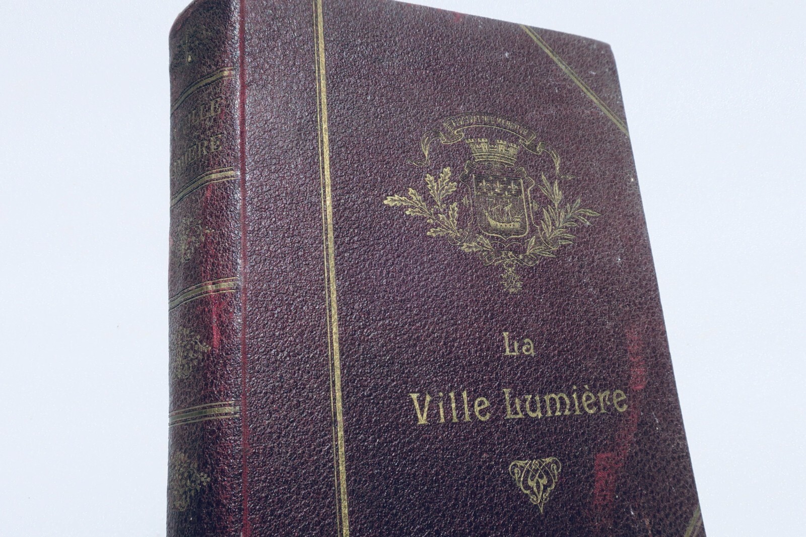 Paris LA VILLE LUMIERE. Anecdotes et documents historiques, ethnographiques 1909