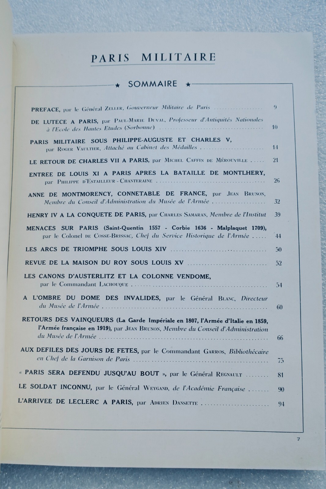 歴史を通じたパリの軍事<span class="lla-card-orig-wrap"><span class="lla-card-orig">❦ Paris Militaire à travers l’Histoire</span></span> - La Librairie Antique