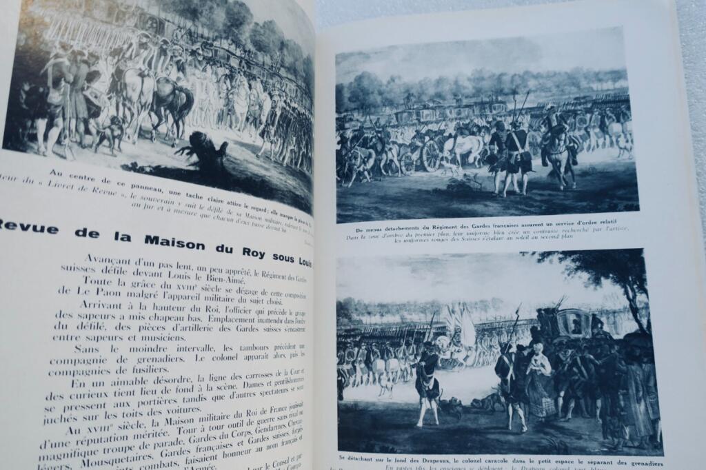 Das militärische Paris durch die Geschichte