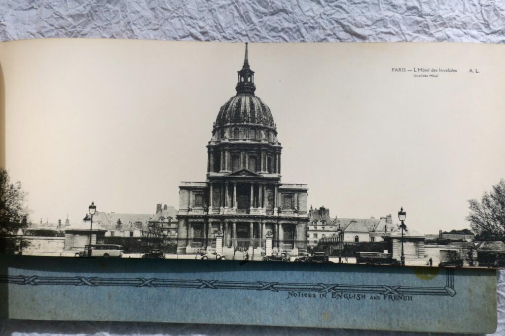 Paris, Versailles & les trianons 12 x 30 cm. 40 vues artistiques & panoramiques