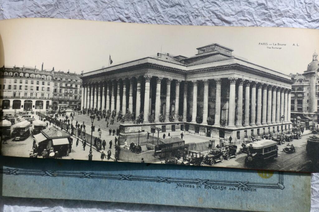 Paris, Versailles & les trianons 12 x 30 cm. 40 vues artistiques & panoramiques