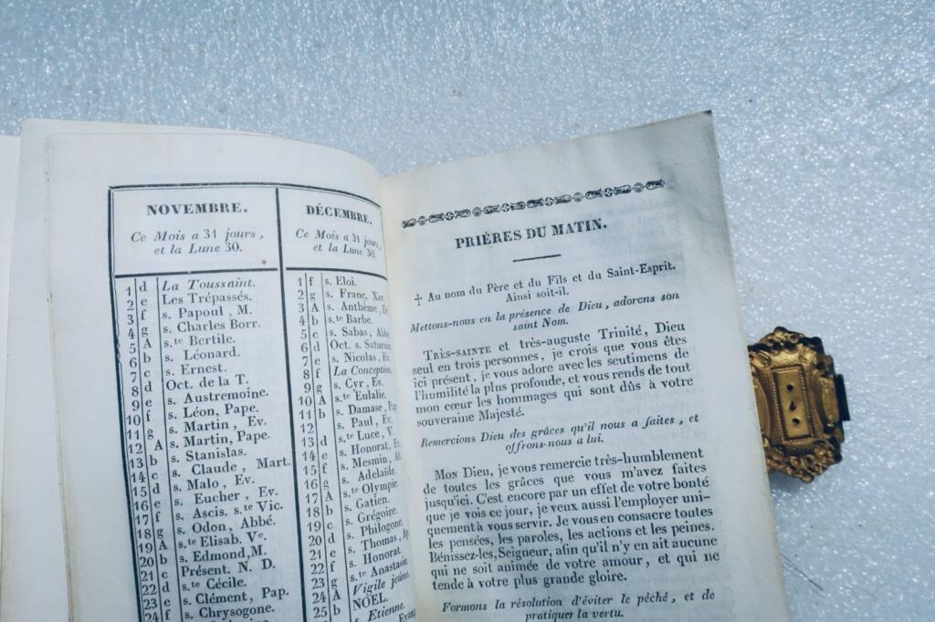 paroissien de Toulouse 1838, ferrure et velours