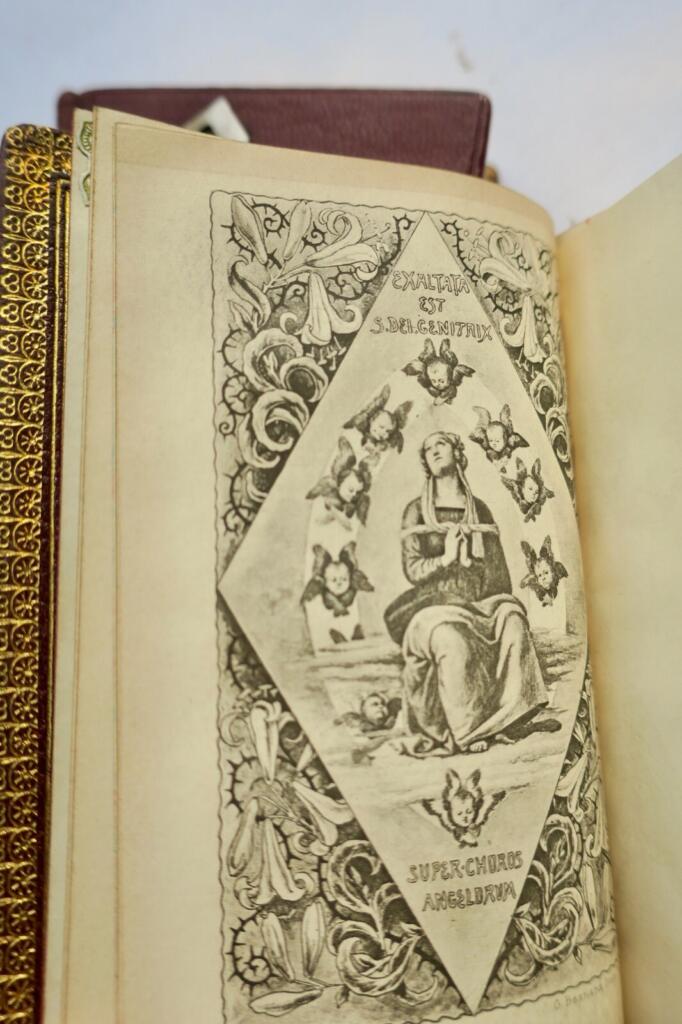 Comprehensive Roman Missal