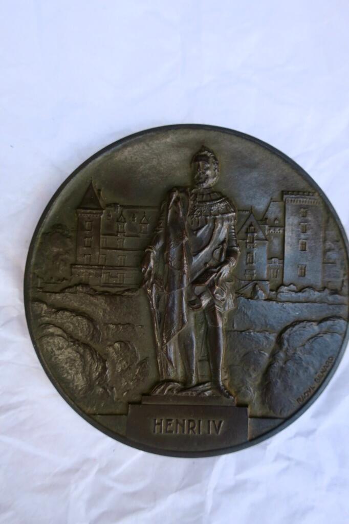 Pau Castle Henry IV Bronze Medal