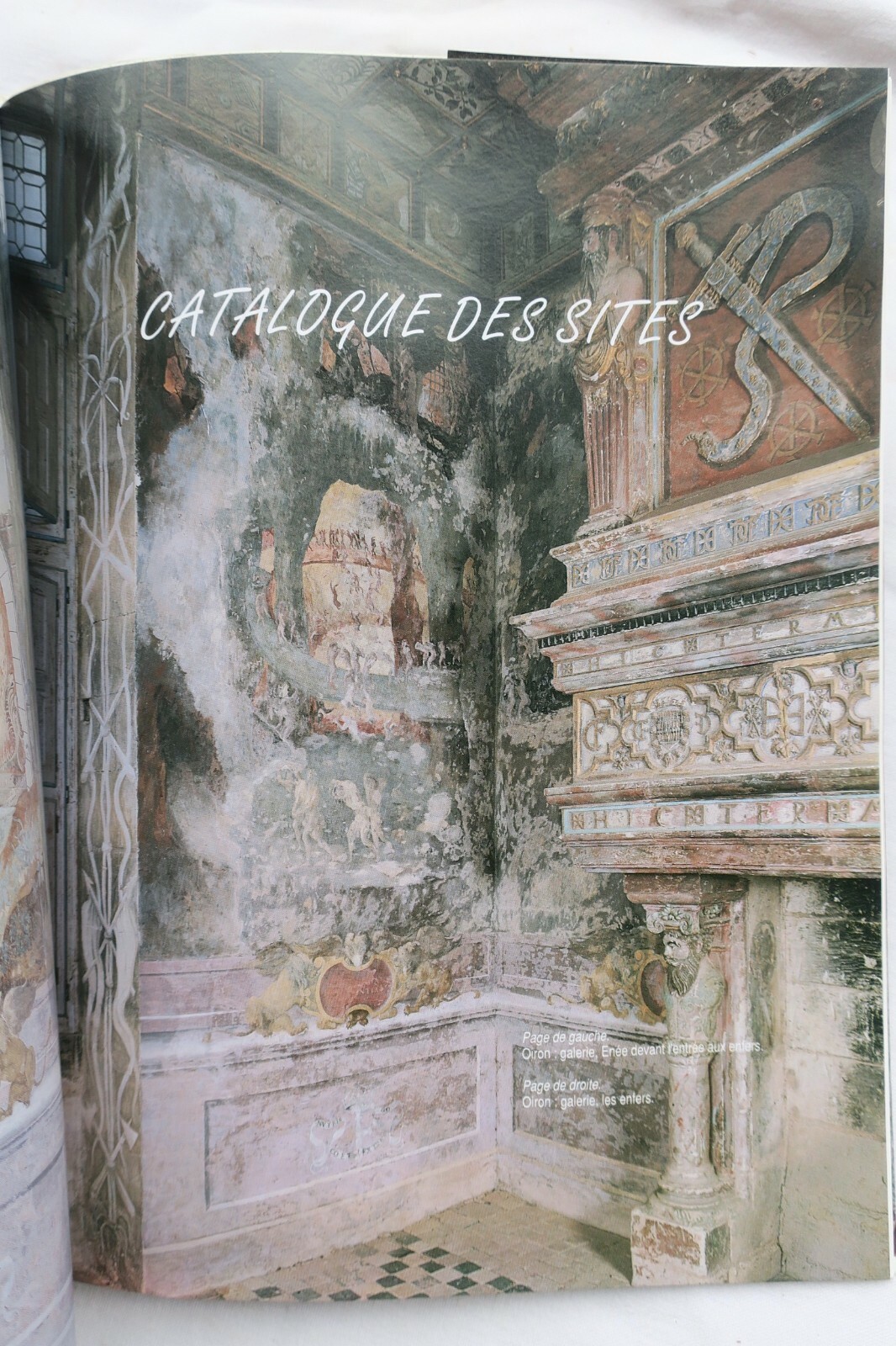 Mural Paintings of Poitou-Charentes Region<span class="lla-card-orig-wrap"><span class="lla-card-orig">❦ Peintures murales de Poitou-Charentes</span></span> - La Librairie Antique