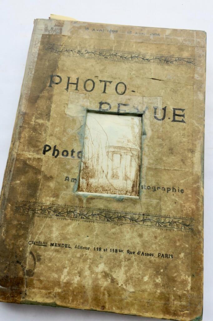 Photography enthusiasts' journal from 1895