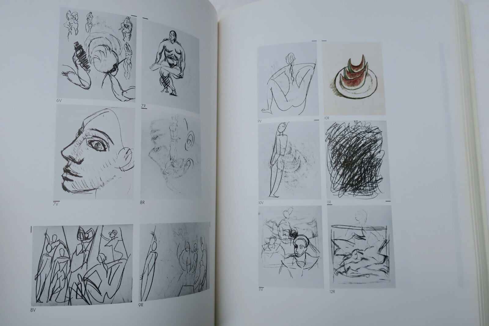 Picasso's Revolutionary Masterpiece - Critical Study - Image 5
