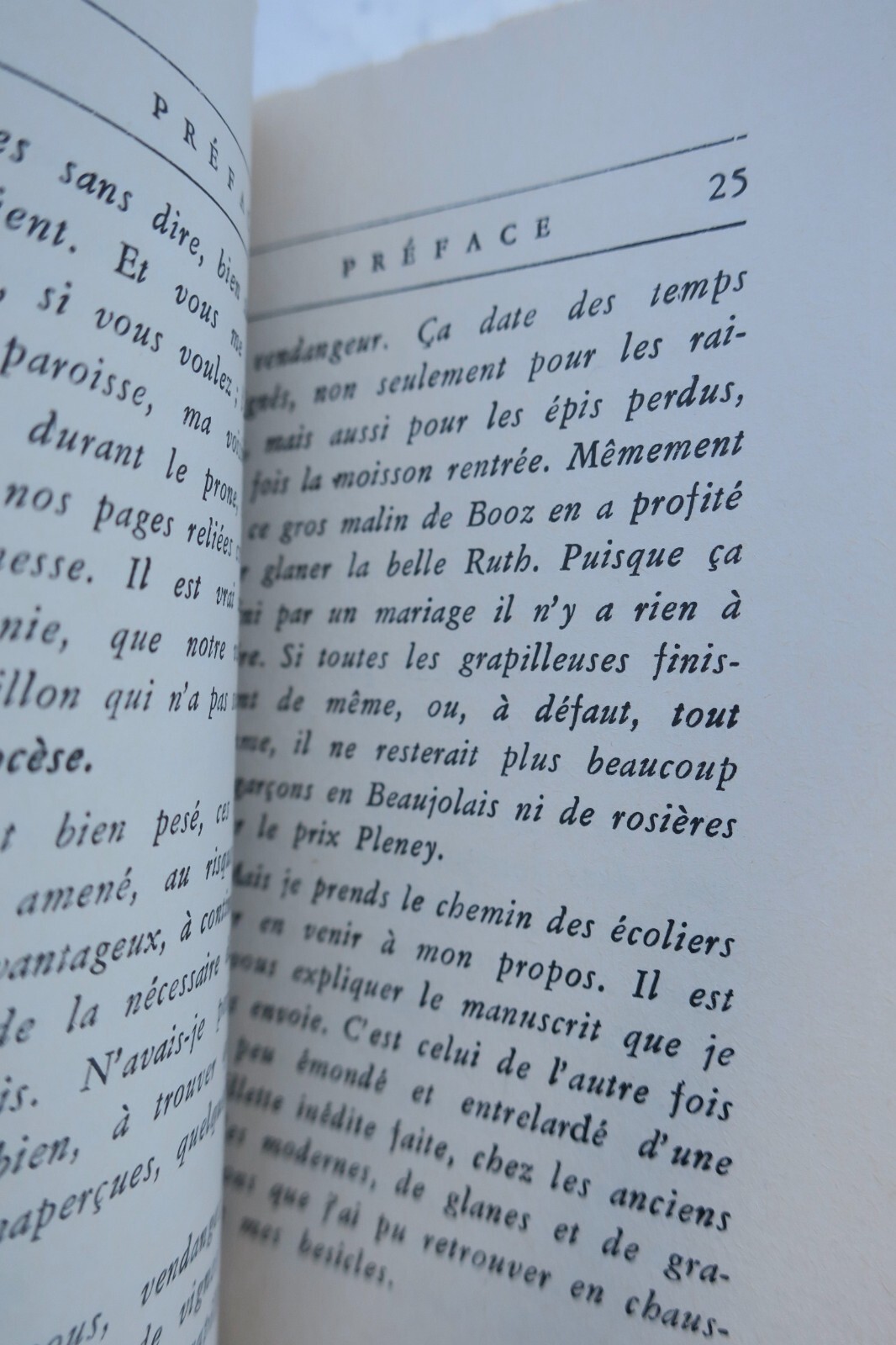 Lyonnaise moral maxims and reflections<span class="lla-card-orig-wrap"><span class="lla-card-orig">❦ plaisante sagesse lyonnaise. Maximes et réflexions morales</span></span> - La Librairie Antique