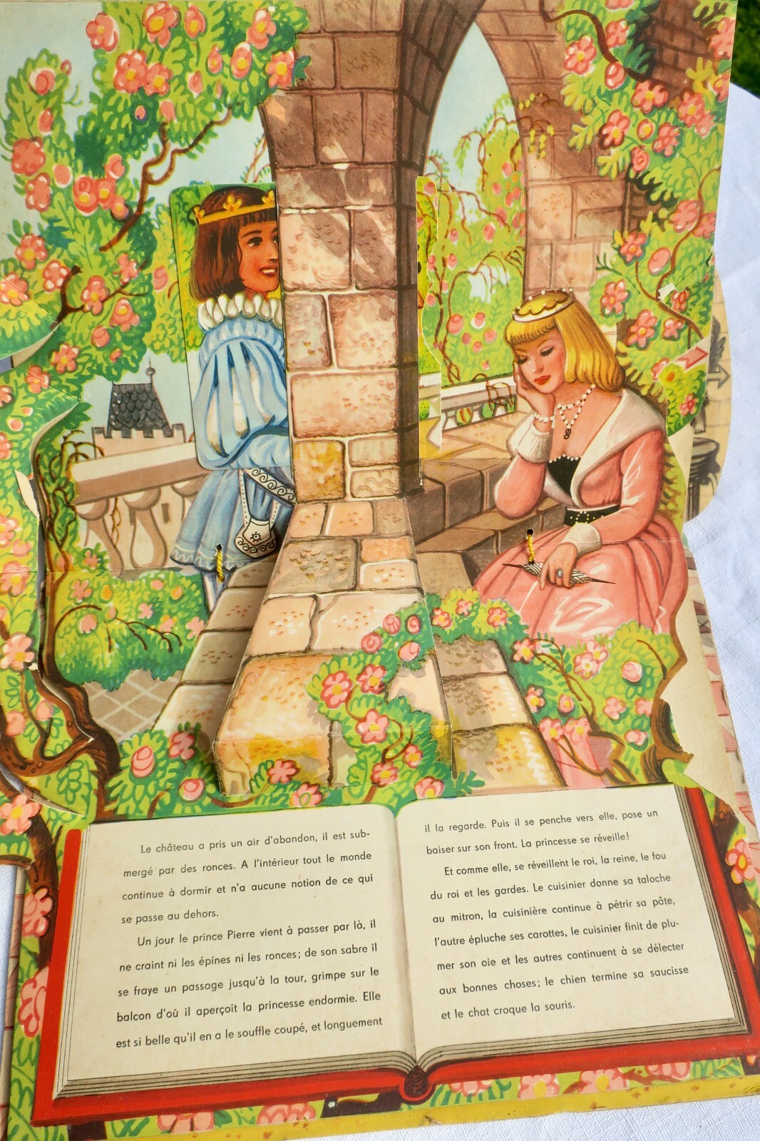 Charmante Pop-up-Ausgabe eines klassischen Märchens - Image 5