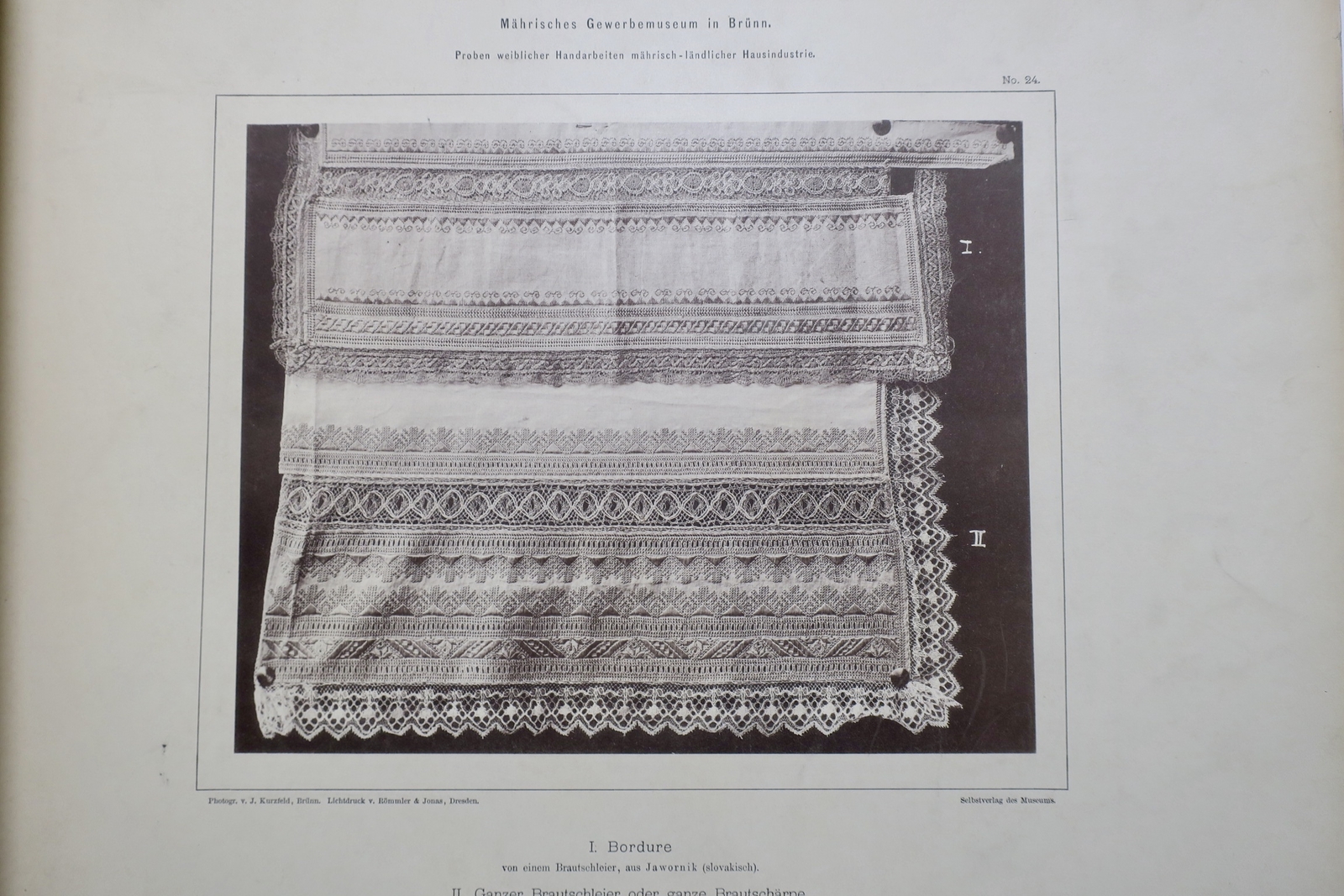 Proben weiblicher Handarbeiten - Image 3